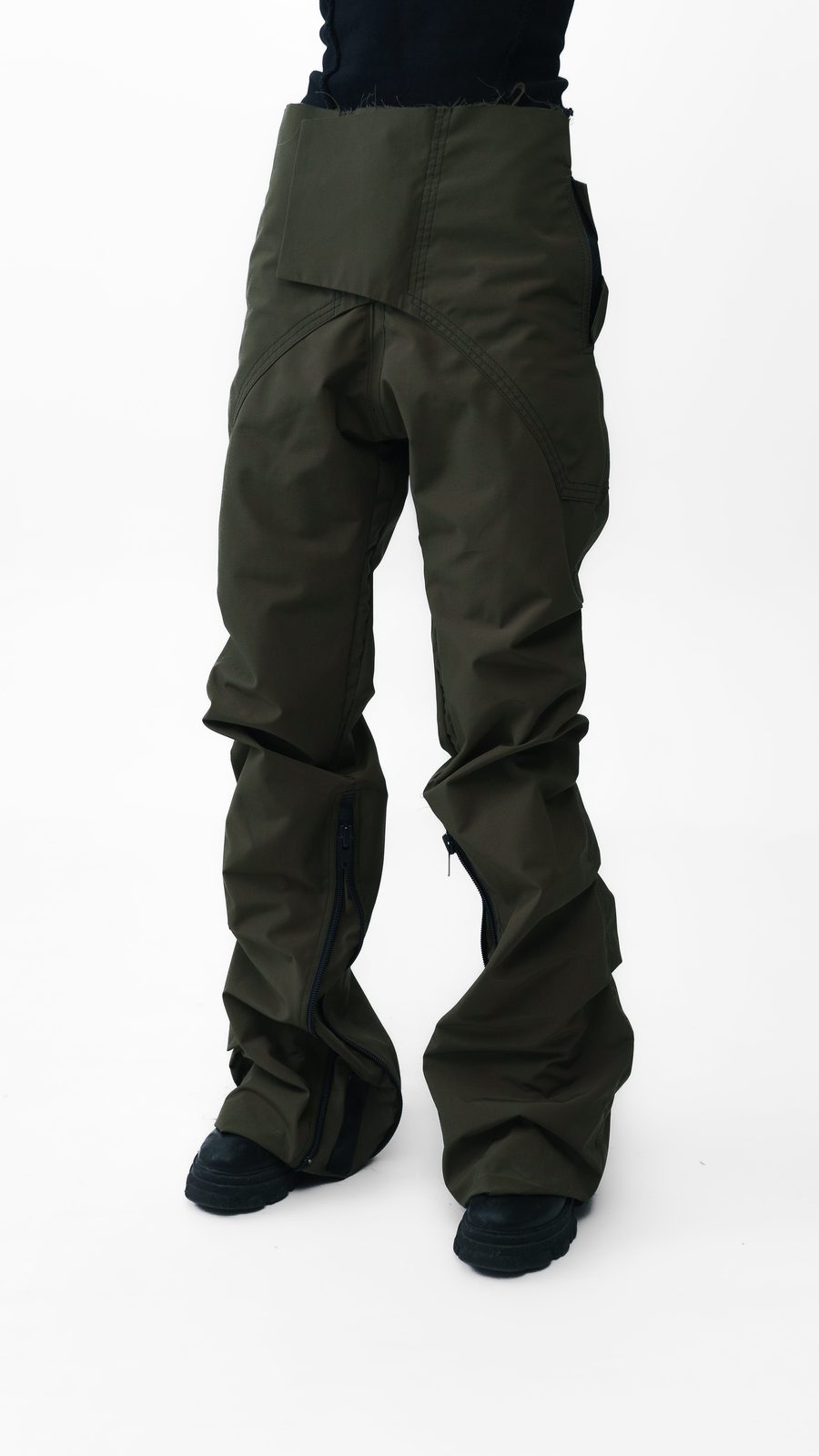 ATTACK CARGO — FW24 Disruptive Interruption, hand-crafted leather & technical garments by NDSCLSD Montréal