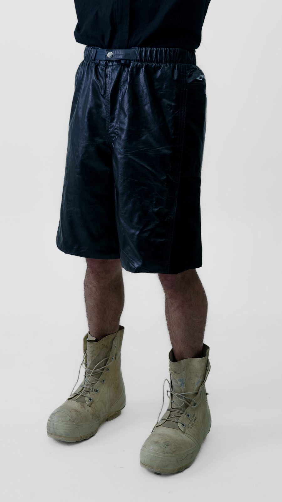 COMBAT LEATHER SHORTS — FW24 Disruptive Interruption, hand-crafted leather & technical garments by NDSCLSD Montréal